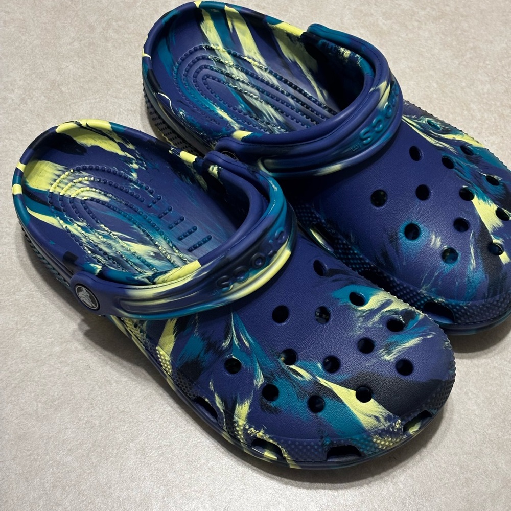 Kids Crocs, size 5, blue/yellow/black, NWOT